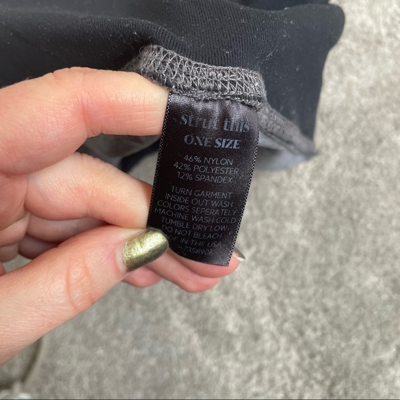 Strut This Dallas Tegan Gray Camo Star High Waisted Ankle Legging EUC One Size - Picture 5 of 6